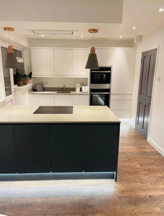 Mia Property * Bristol